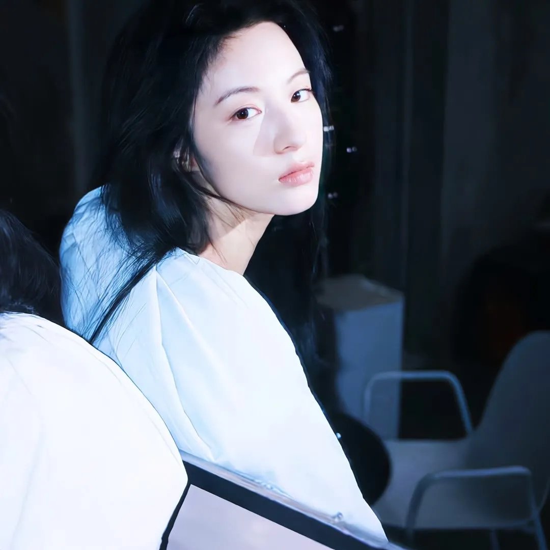 楼上春色